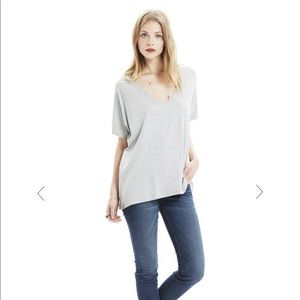 Hatch collection perfect vee tee in light grey
